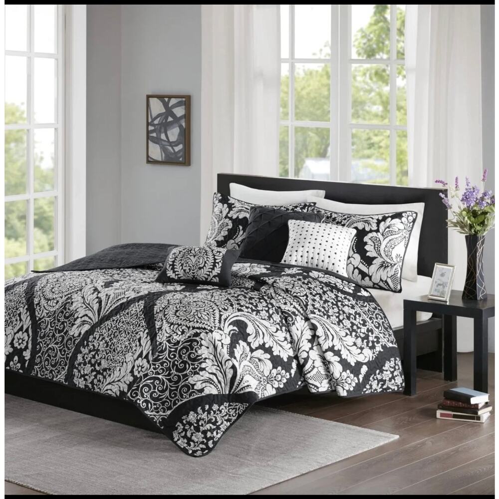 Madison Park Vienna 6 piece Printed Cotton Quilt Set